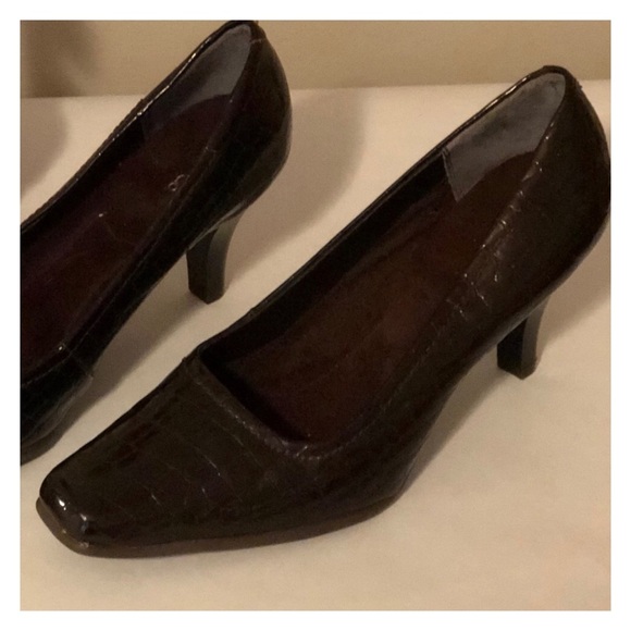 Bass Shoes - Bass & Co. Dawn burgundy brown heels